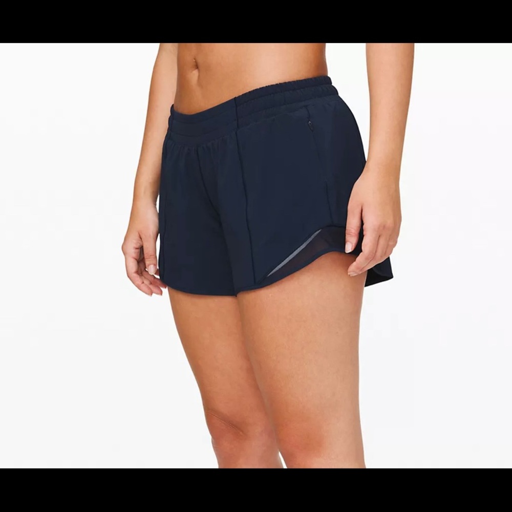 Black Lululemon Hotty Hot Low-Rise short 4”